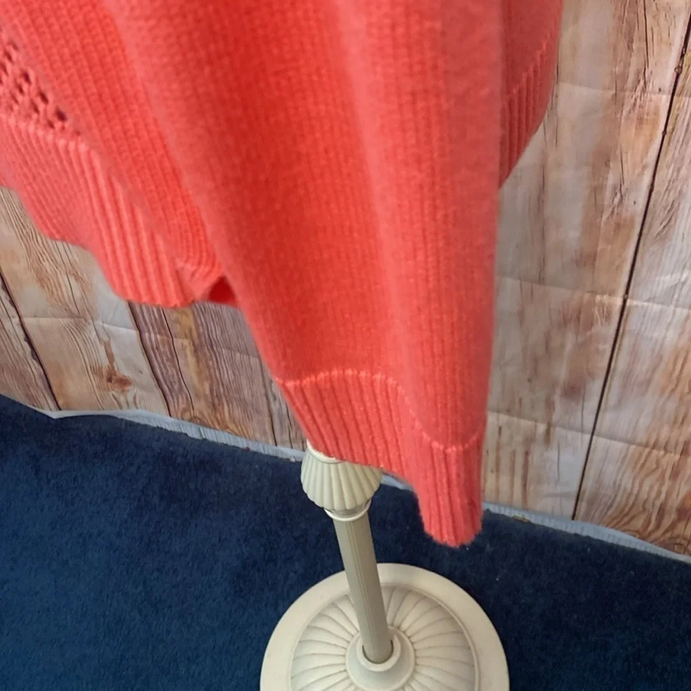APT 9‎ Size Large Cozy Coral Crew Neck Sweater Beach, Travel, Cozy Sweater